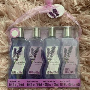 Lavender Scented Bath Set